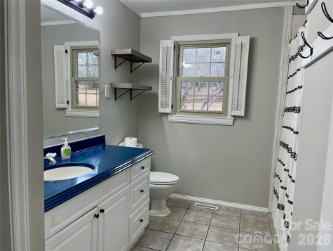 635 Powell Road NE Lenoir NC 28645
