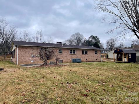 635 Powell Road NE Lenoir NC 28645