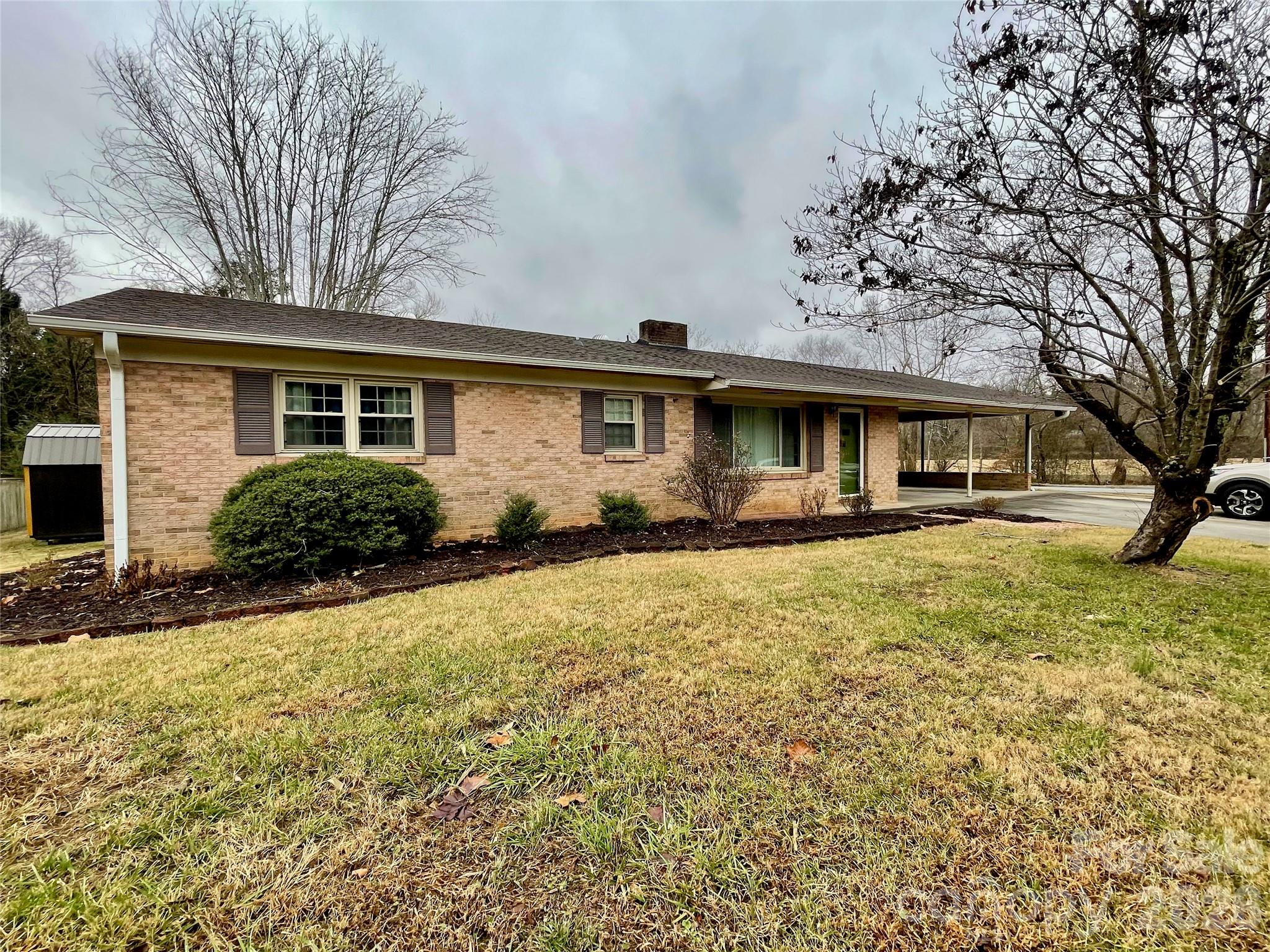 635 Powell Road NE Lenoir NC 28645
