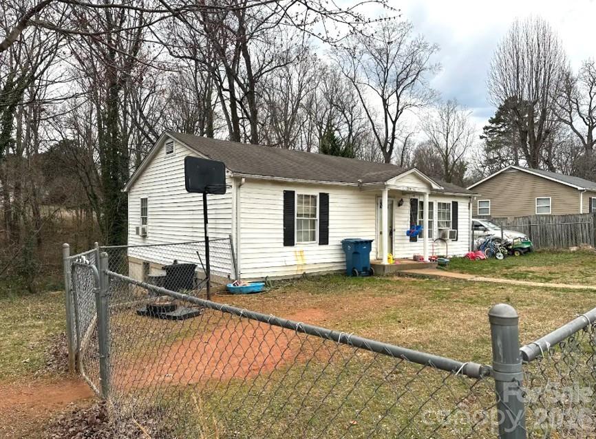 274 31st Street SW Hickory NC 28602