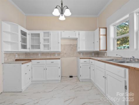 290 Killian Street Waynesville NC 28786