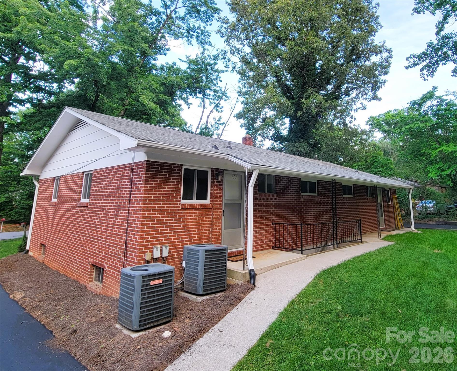25 Browndale Road Asheville NC 28805