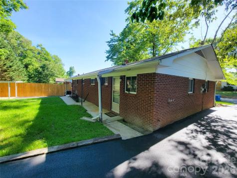 25 Browndale Road Asheville NC 28805