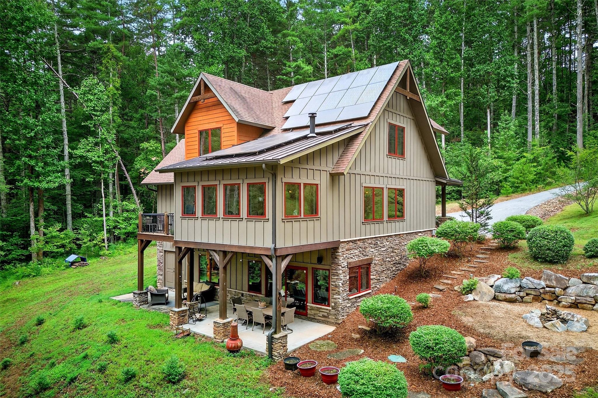 Nebo NC, 186 Fish Camp Drive