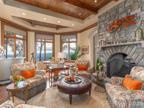 633 Altamont View Asheville NC 28804