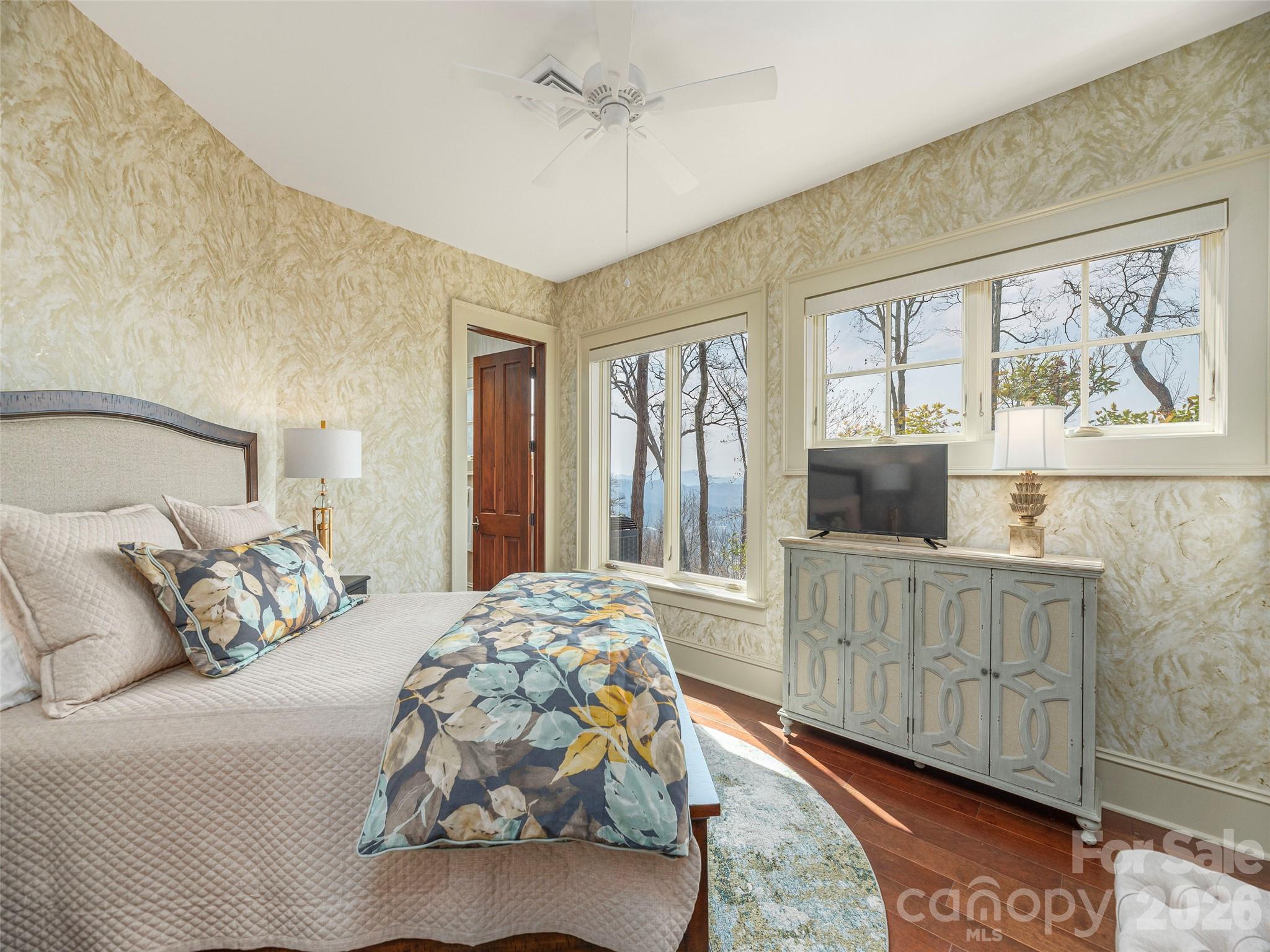 633 Altamont View Asheville NC 28804