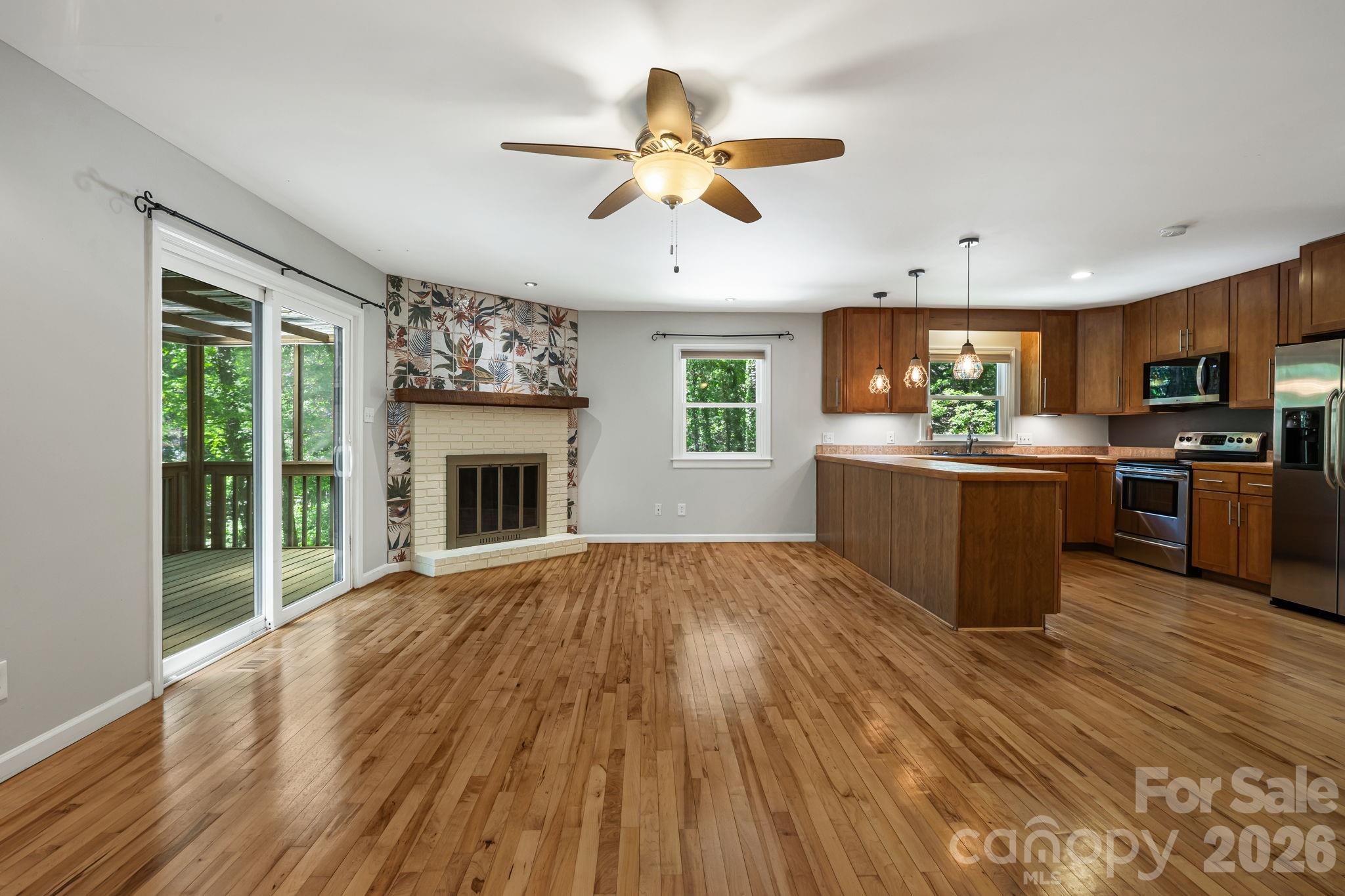 29 Independence Boulevard Asheville NC 28805