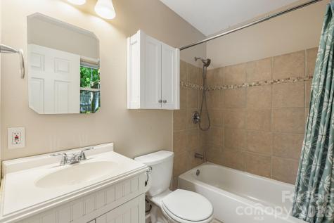 29 Independence Boulevard Asheville NC 28805