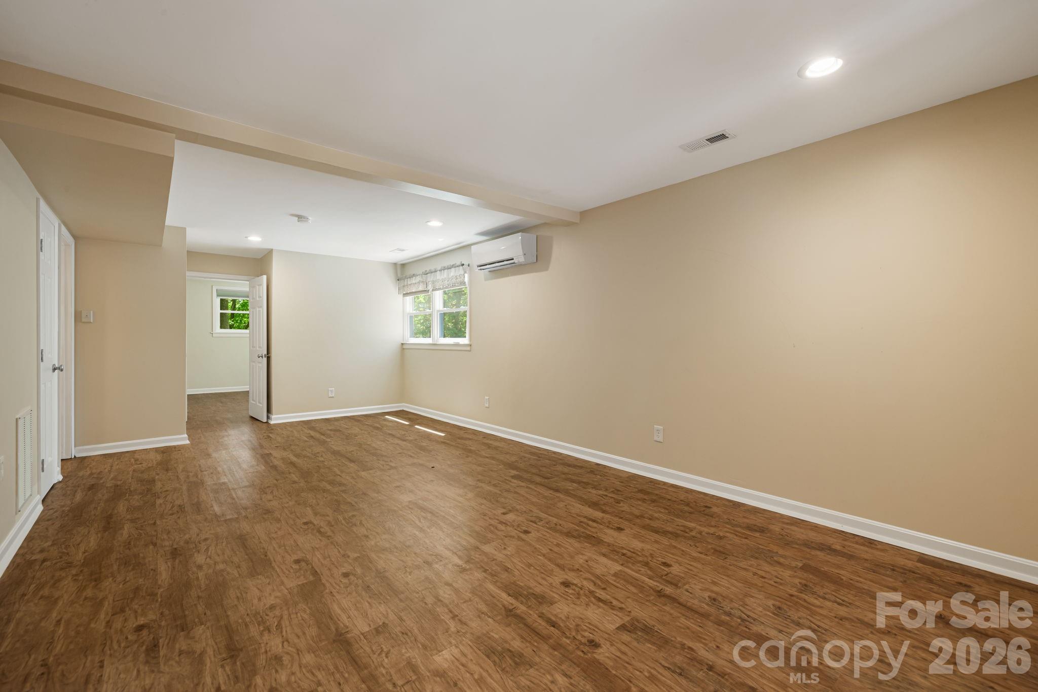 29 Independence Boulevard Asheville NC 28805