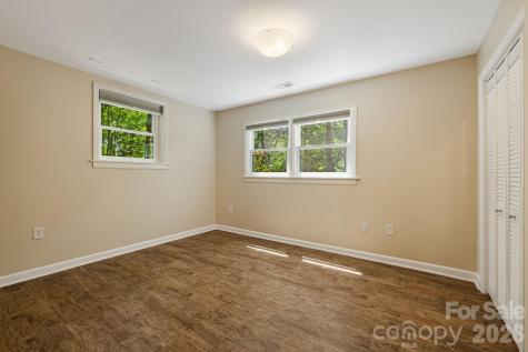 29 Independence Boulevard Asheville NC 28805
