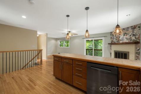 29 Independence Boulevard Asheville NC 28805