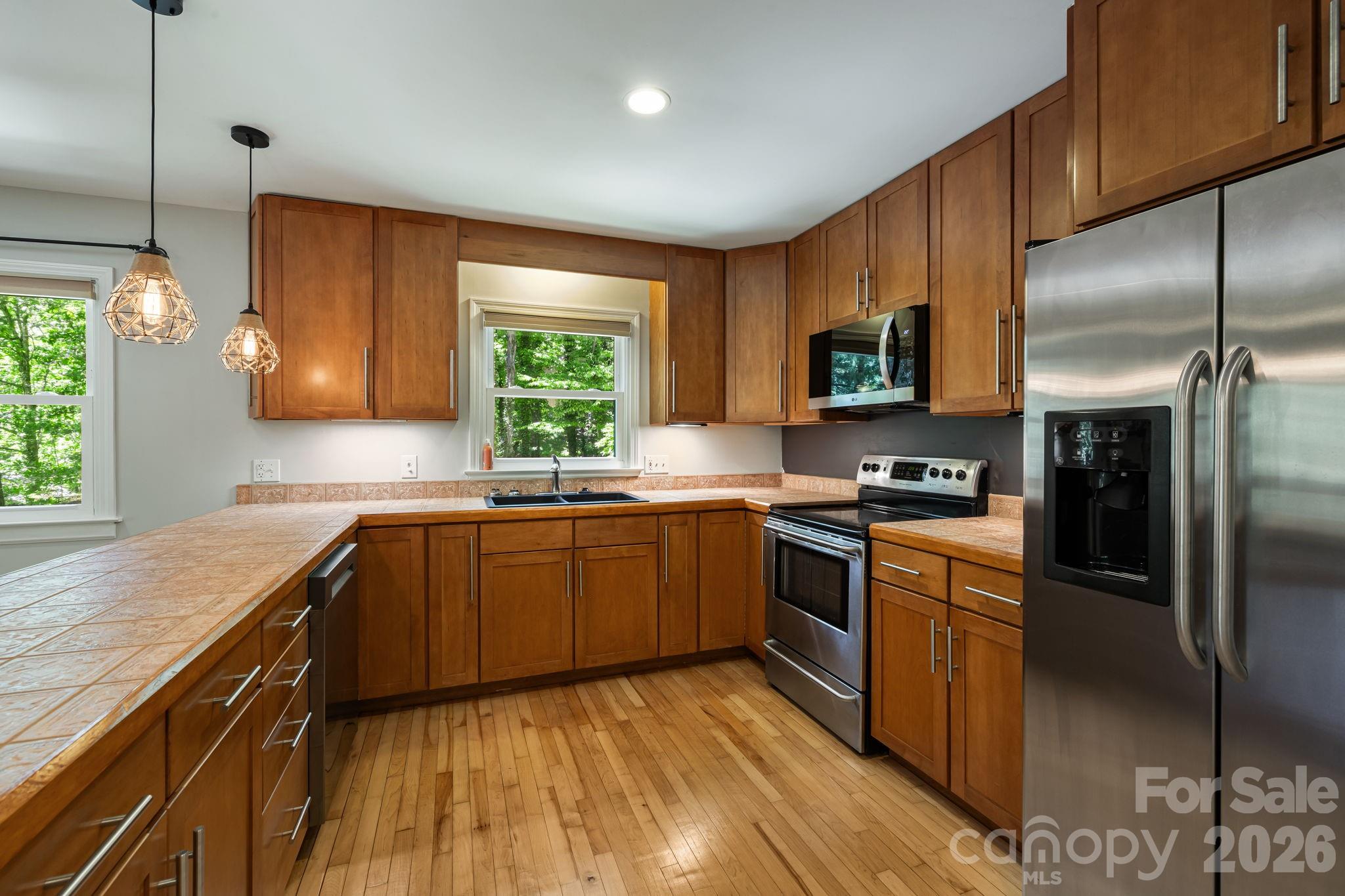 29 Independence Boulevard Asheville NC 28805