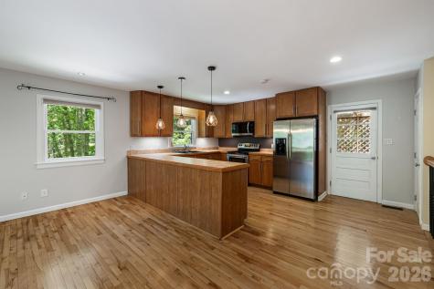 29 Independence Boulevard Asheville NC 28805