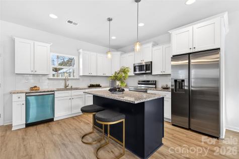 2719 Willow Street Charlotte NC 28208