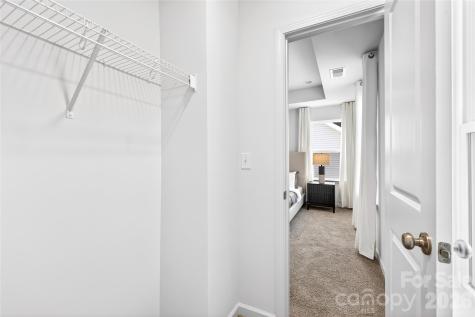 2719 Willow Street Charlotte NC 28208