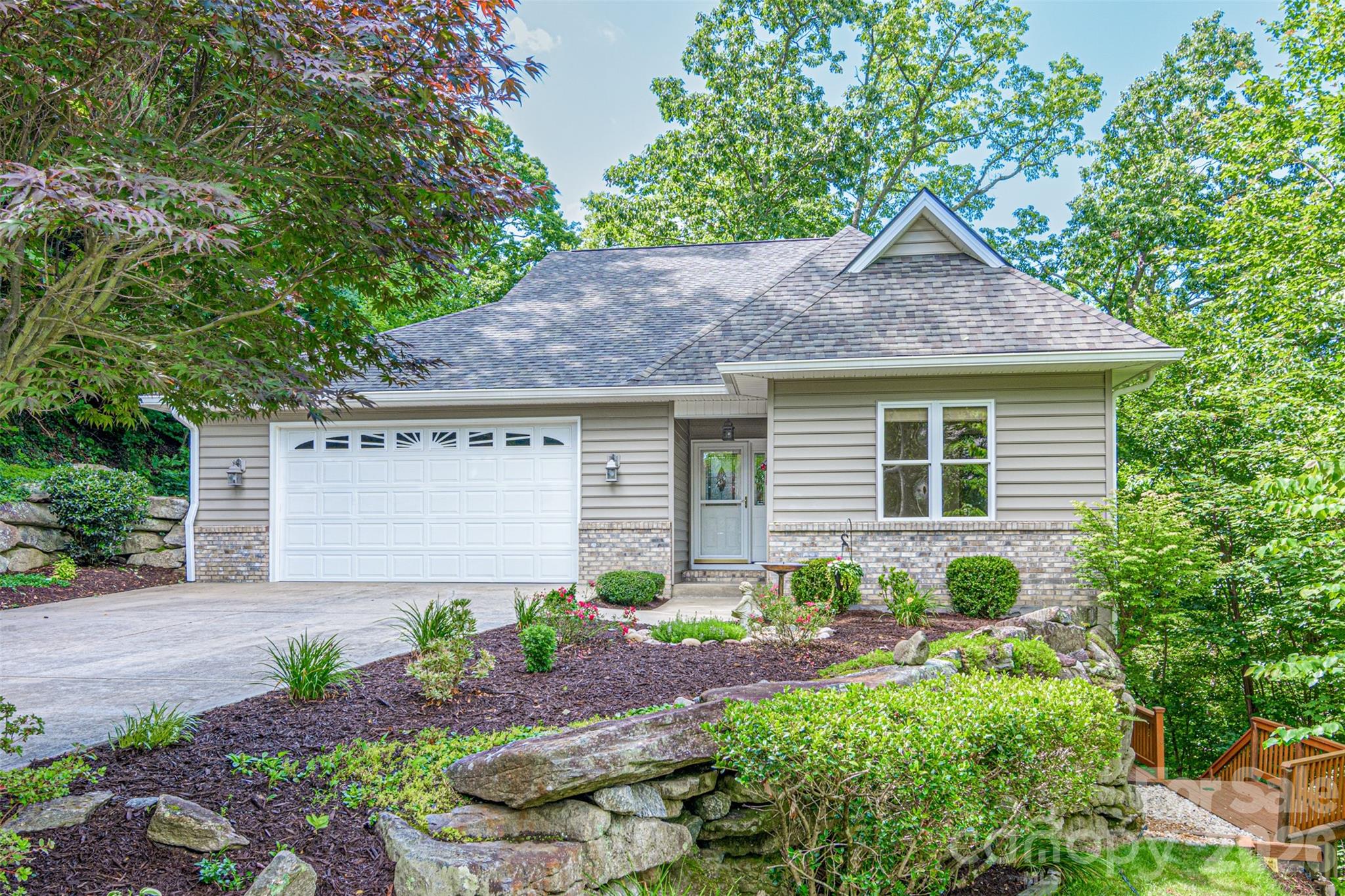299 Carriage Summitt Way Hendersonville NC 28791