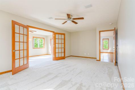 299 Carriage Summitt Way Hendersonville NC 28791