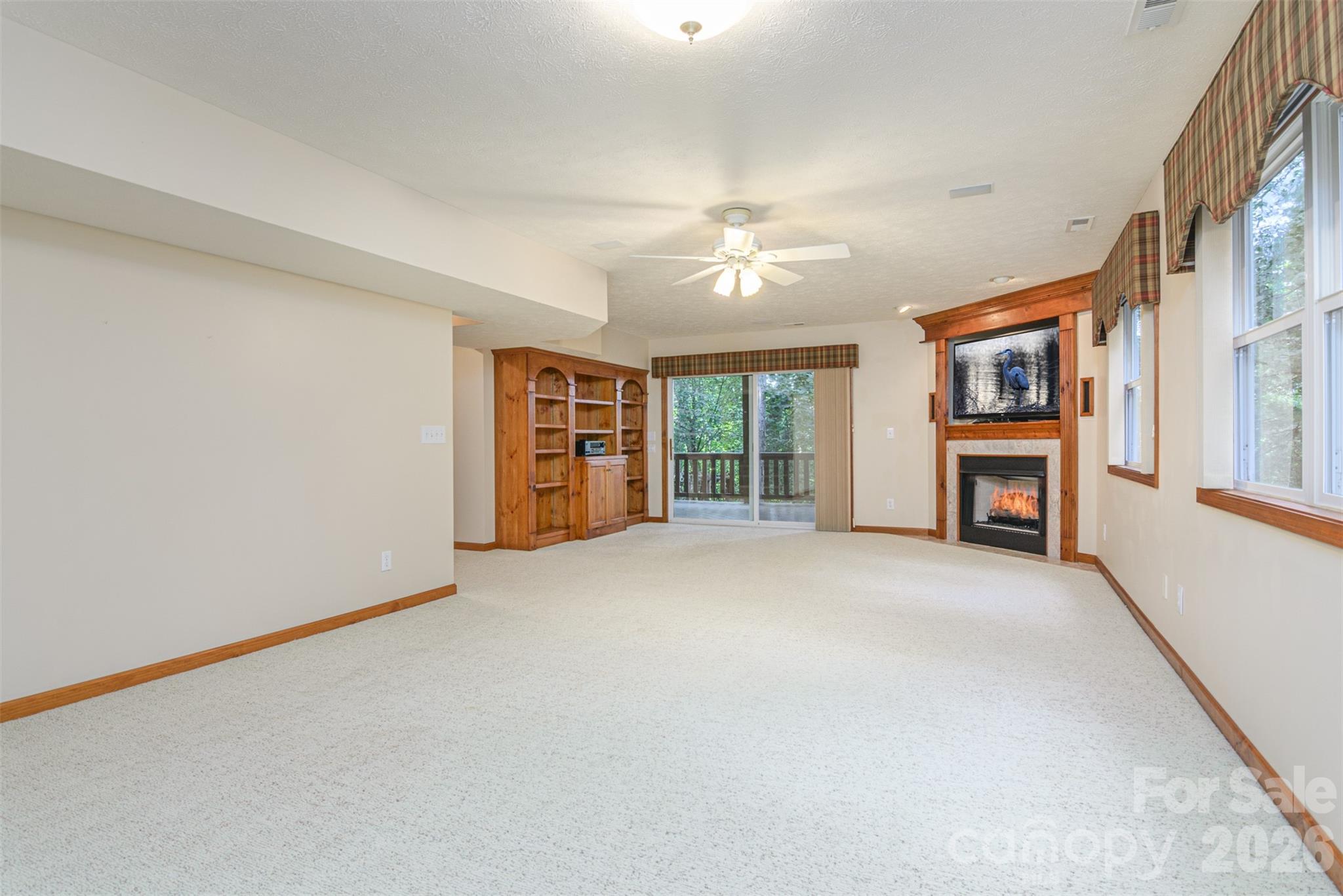 299 Carriage Summitt Way Hendersonville NC 28791