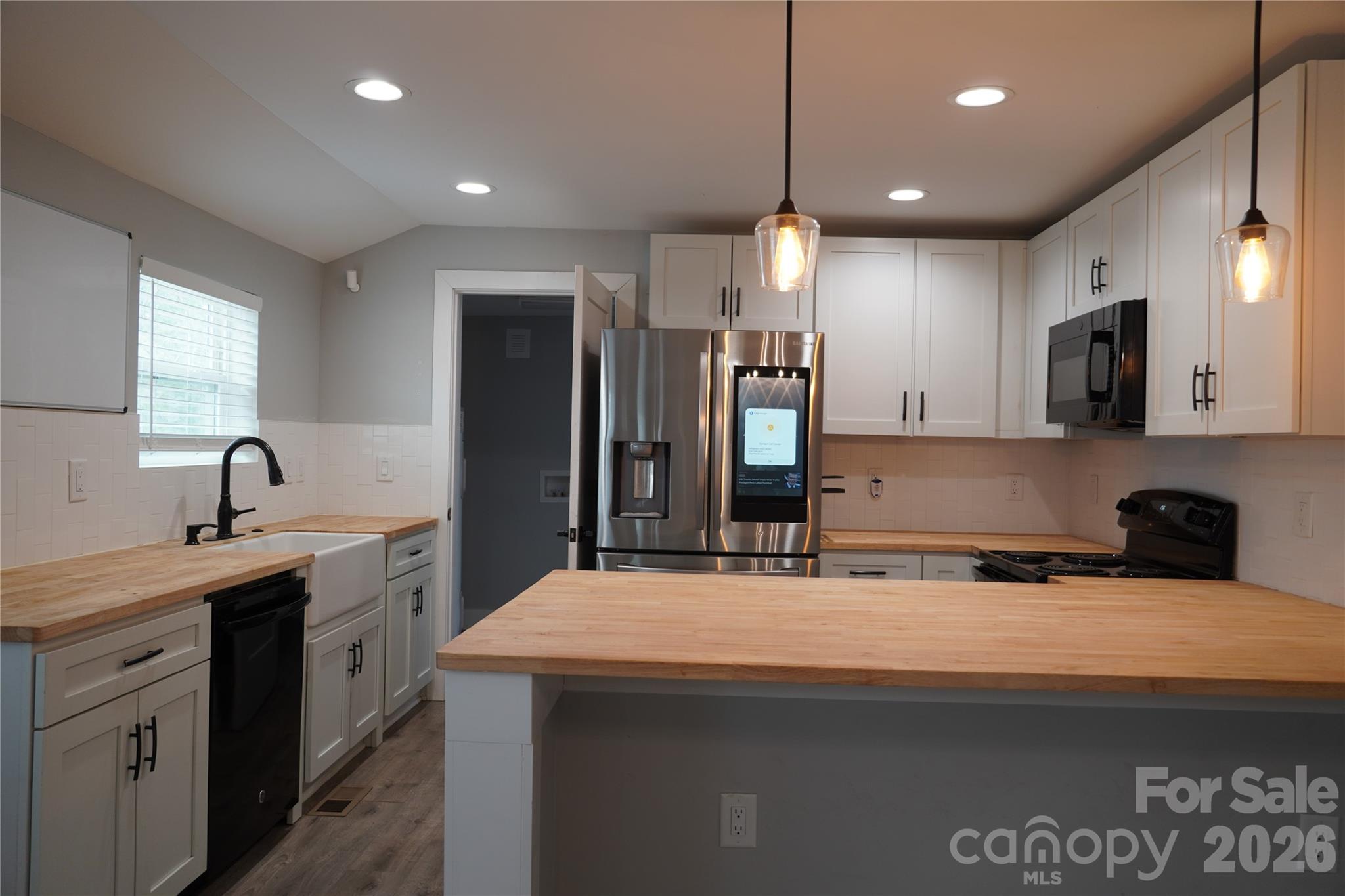 2631 Kenhill Drive Charlotte NC 28208