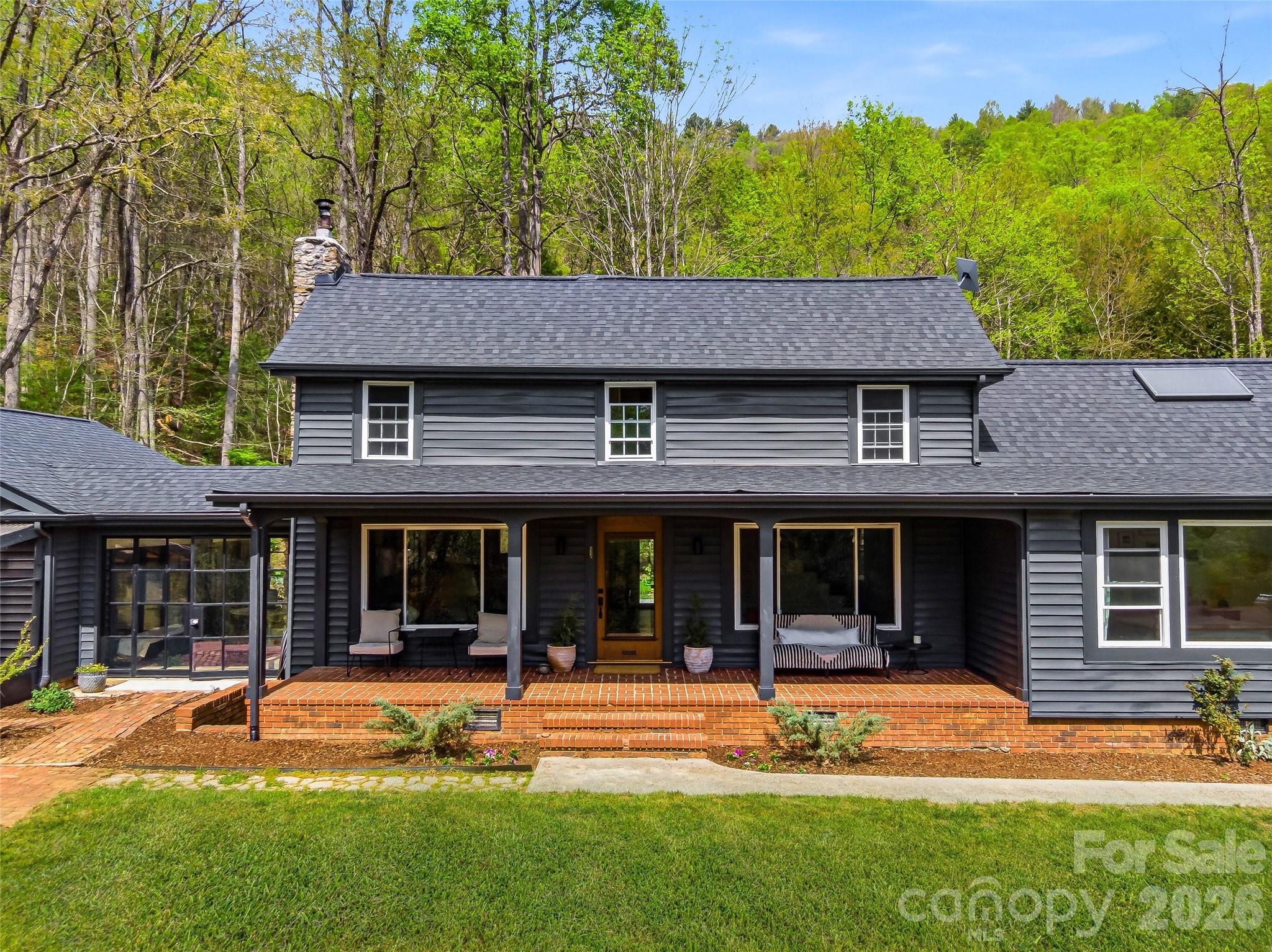 51 Mark Twain Road Asheville NC 28805