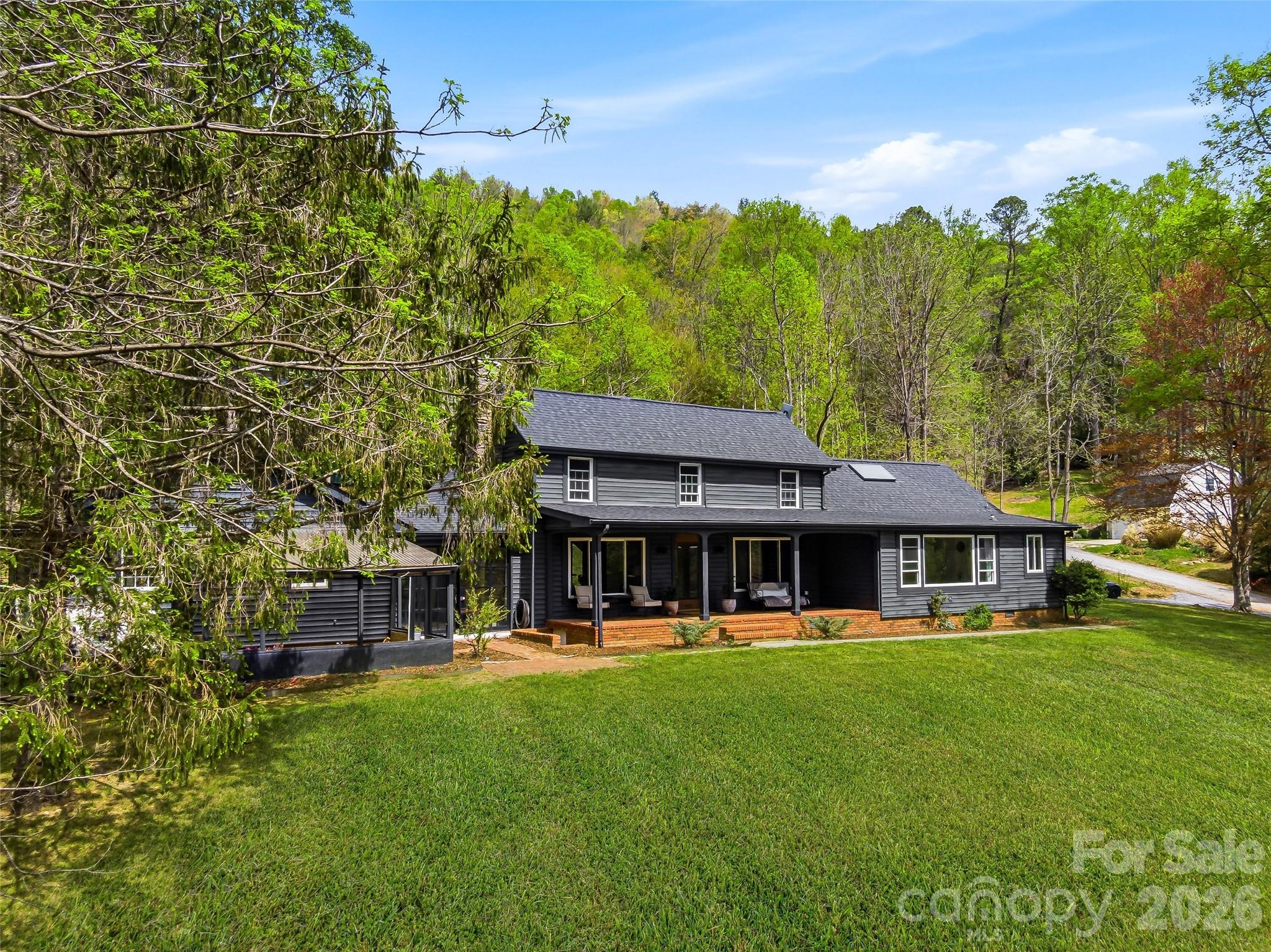 51 Mark Twain Road Asheville NC 28805