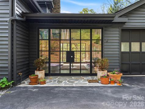 51 Mark Twain Road Asheville NC 28805