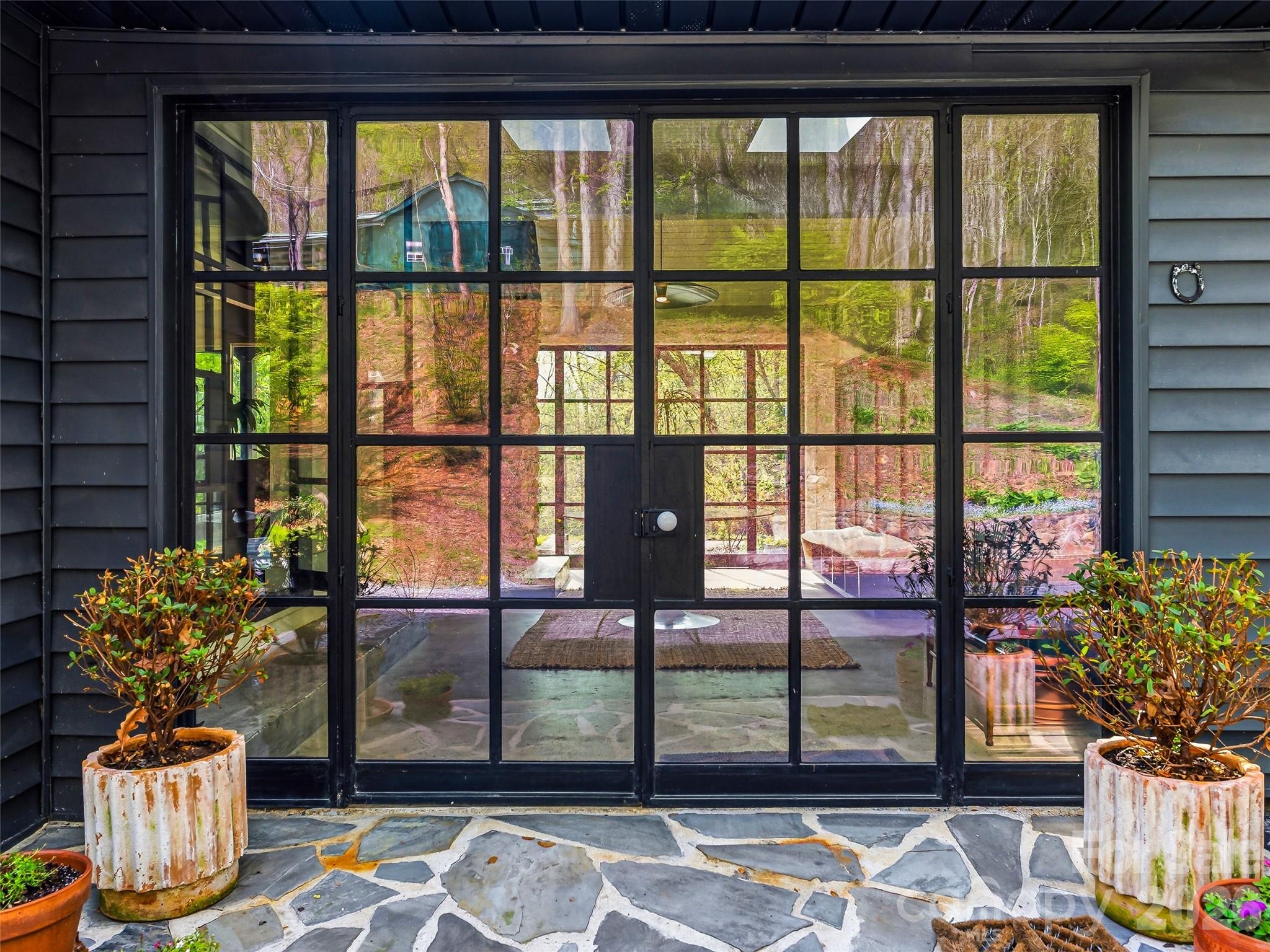 51 Mark Twain Road Asheville NC 28805