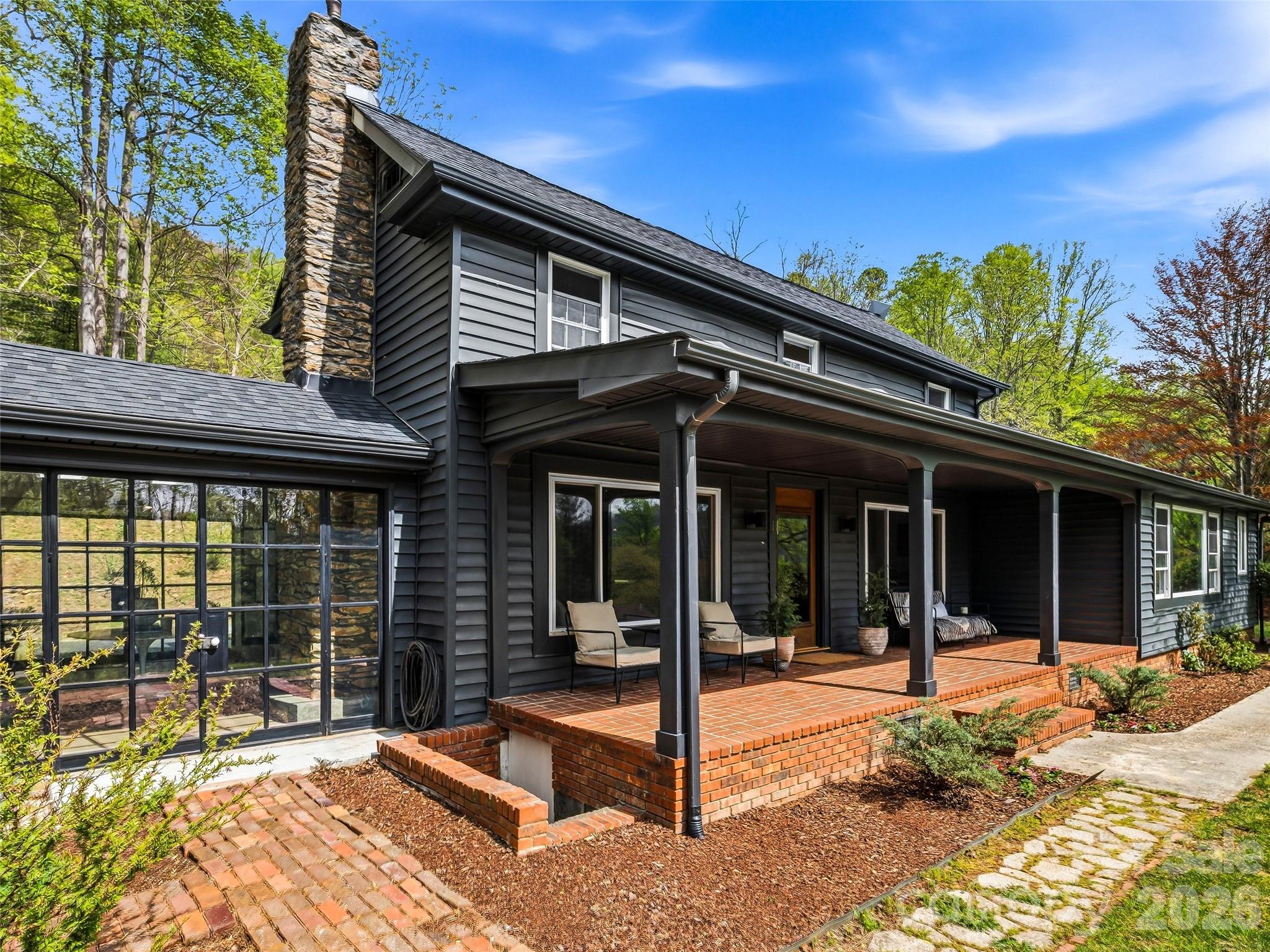 51 Mark Twain Road Asheville NC 28805