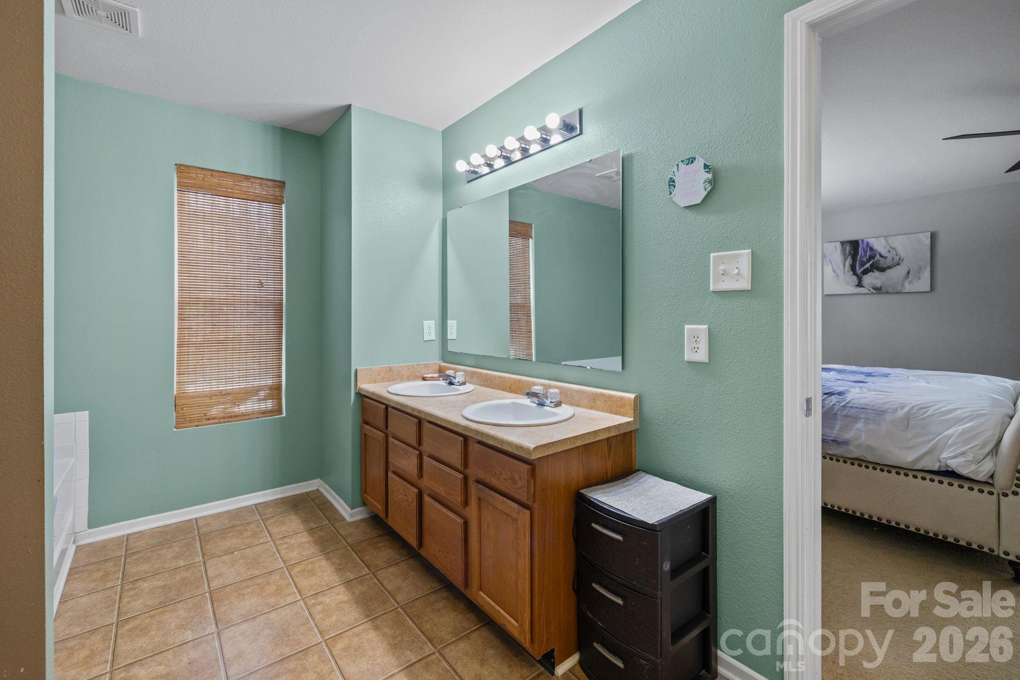 6127 Blue Ash Lane Charlotte NC 28215
