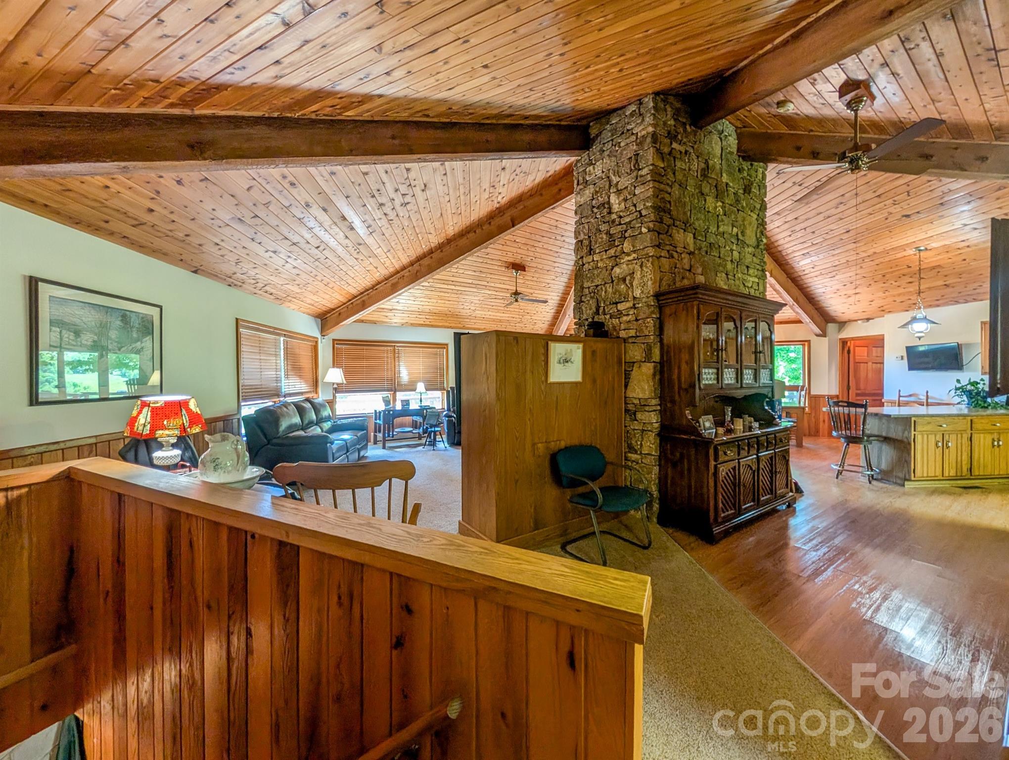 572 Pleasant Valley Road Burnsville NC 28714