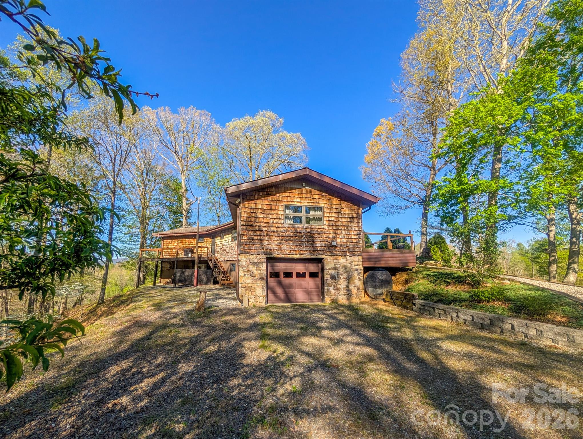 572 Pleasant Valley Road Burnsville NC 28714