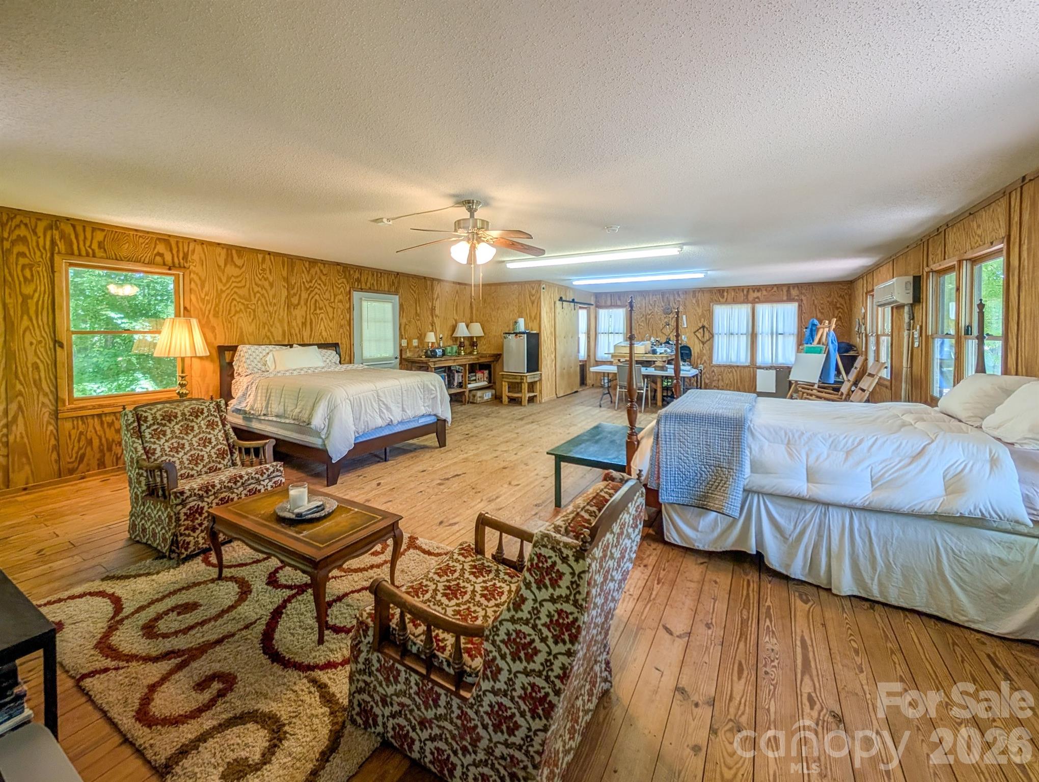 572 Pleasant Valley Road Burnsville NC 28714
