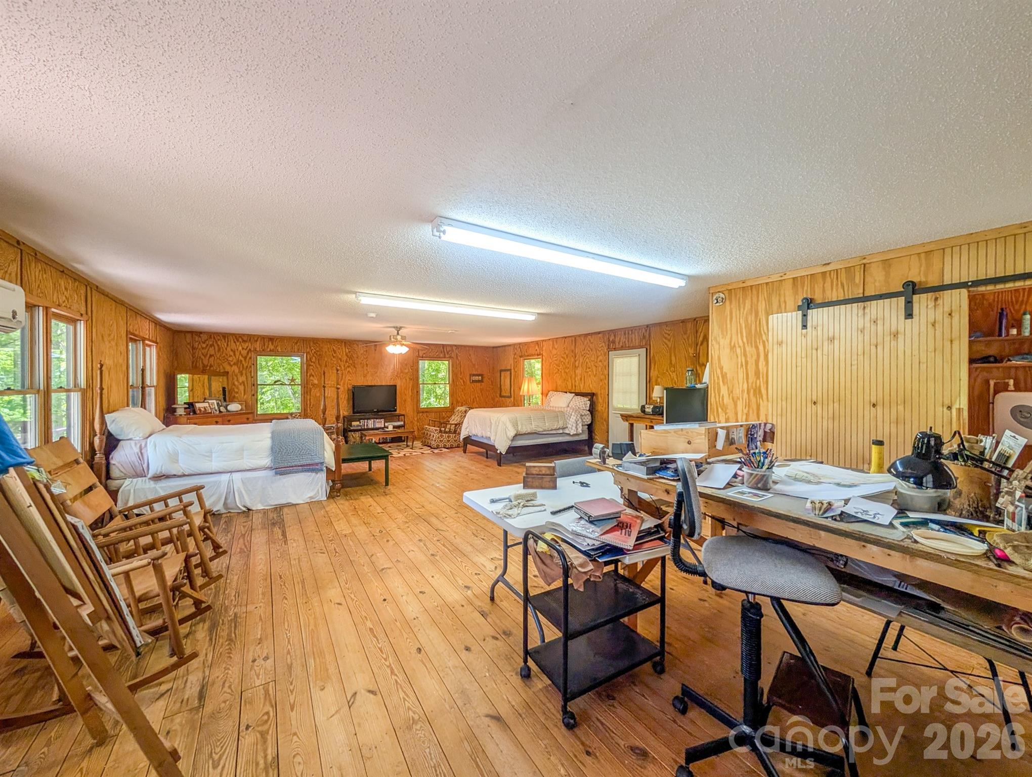 572 Pleasant Valley Road Burnsville NC 28714