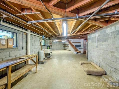 572 Pleasant Valley Road Burnsville NC 28714