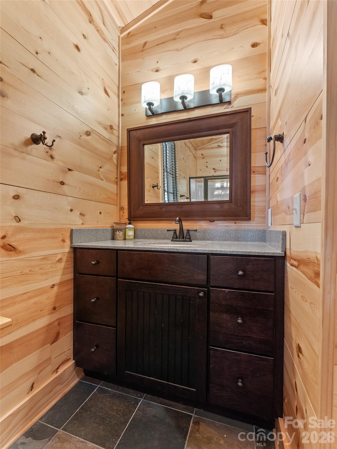 350 Laurel Mountain Trail Saluda NC 28773