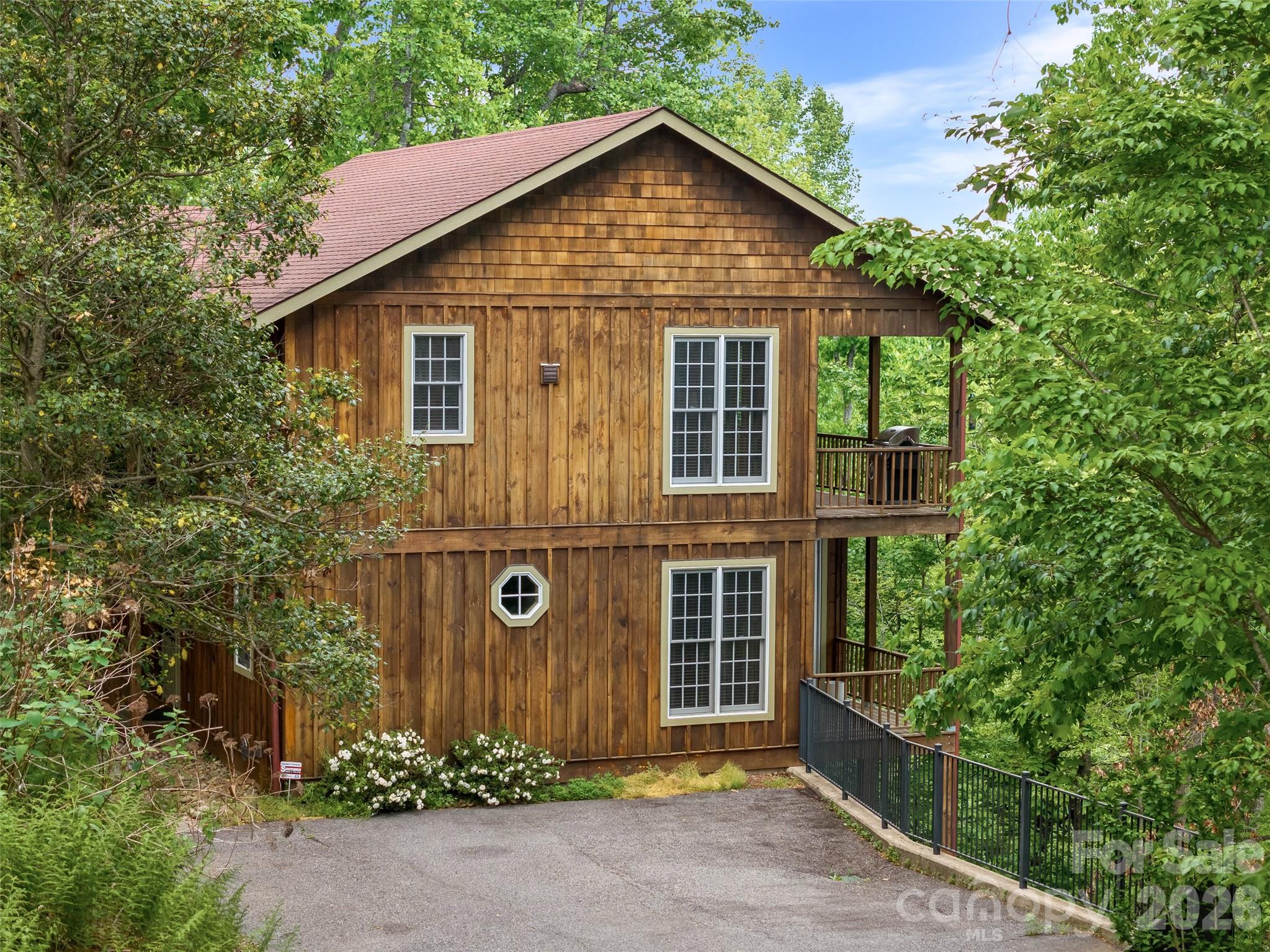 350 Laurel Mountain Trail Saluda NC 28773