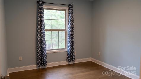 286 Foxcroft Drive Asheville NC 28806