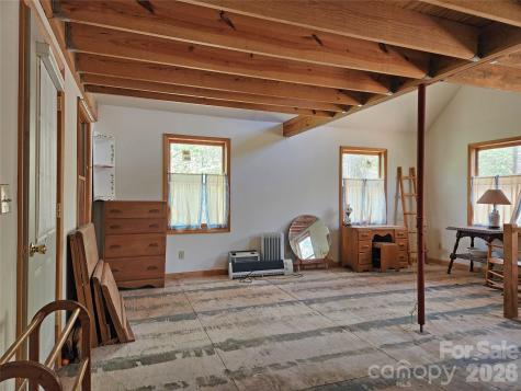 929 Pine Ridge Road Hendersonville NC 28792