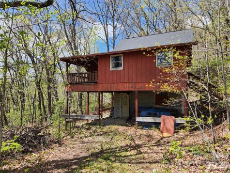 929 Pine Ridge Road Hendersonville NC 28792