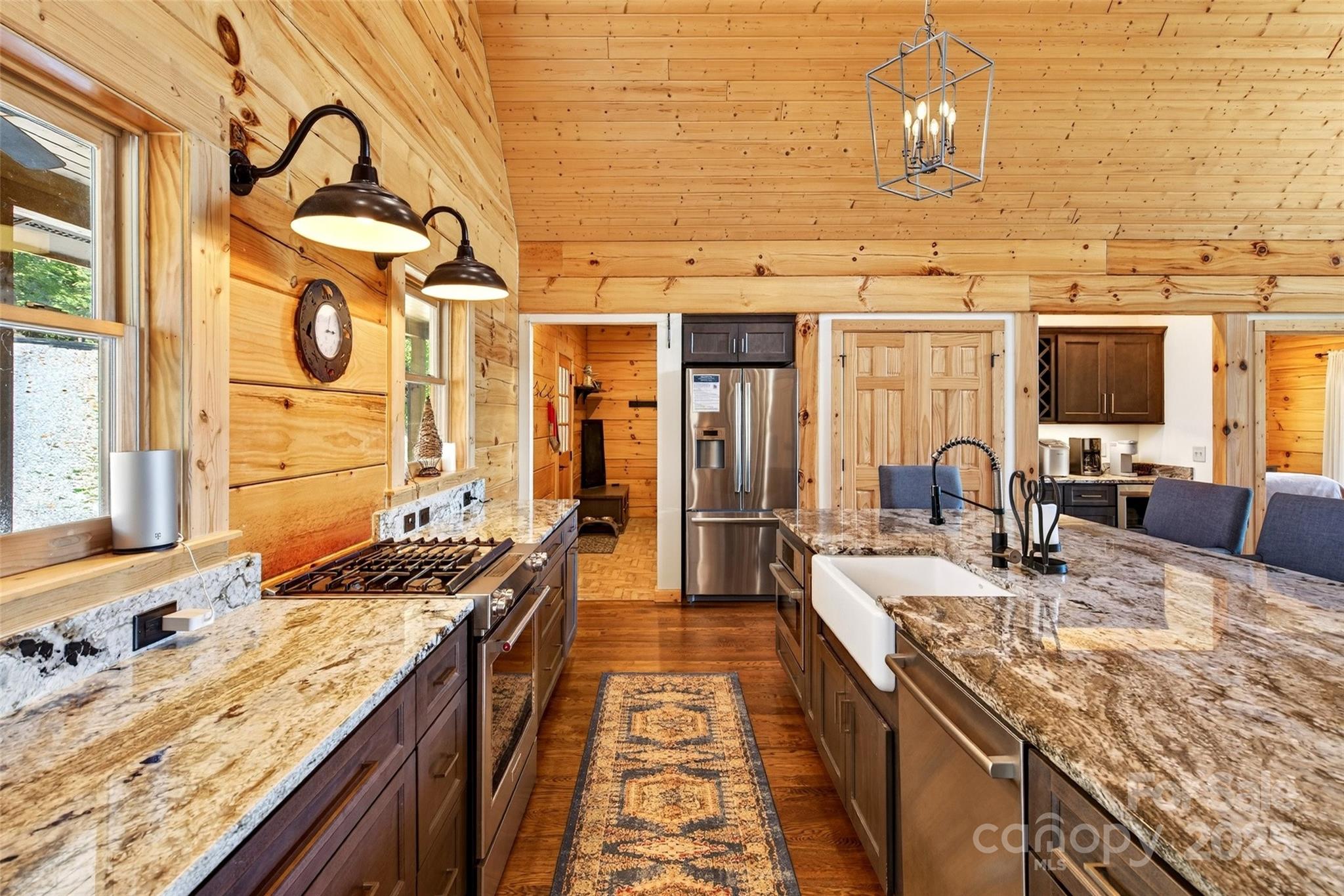 1516 Mountain Crest Drive S Marion NC 28752