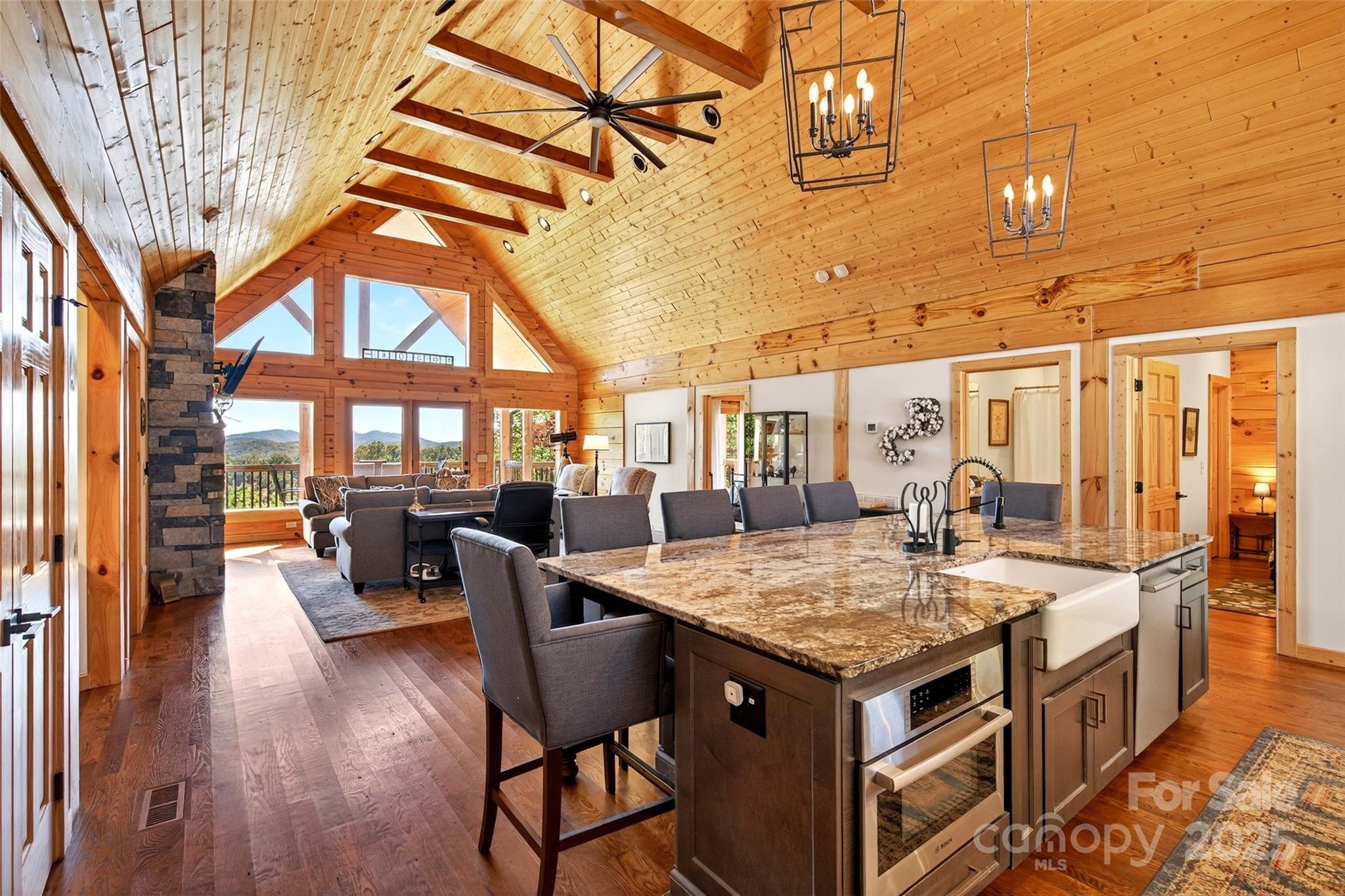 1516 Mountain Crest Drive S Marion NC 28752