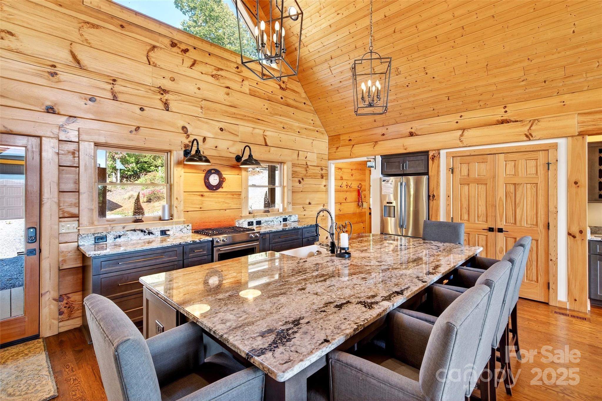 1516 Mountain Crest Drive S Marion NC 28752