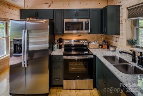 225 Oak Road Beech Mountain NC 28604