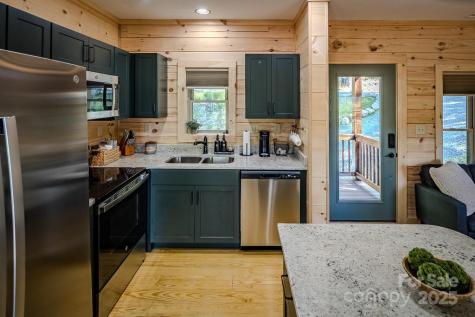 225 Oak Road Beech Mountain NC 28604