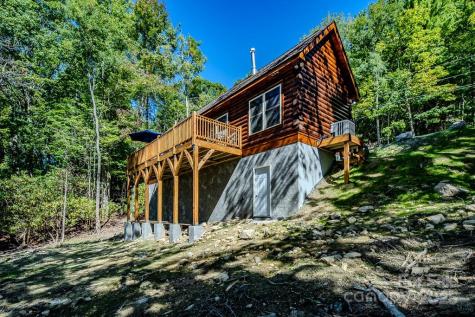 225 Oak Road Beech Mountain NC 28604