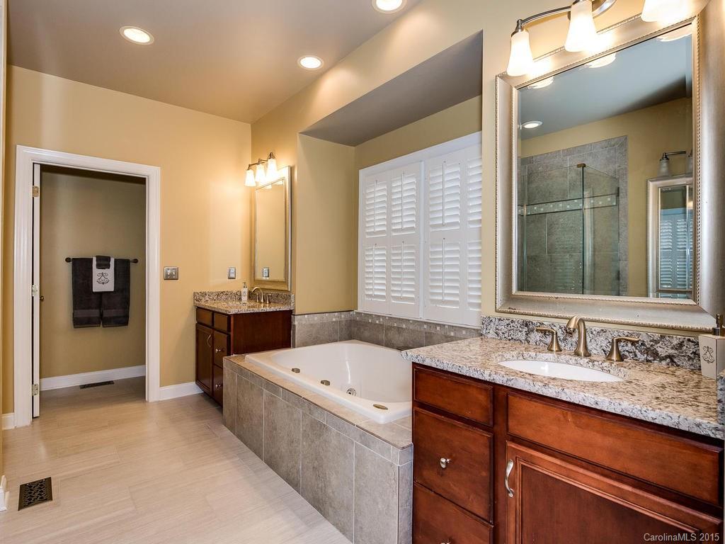 2221 Retana Drive Charlotte NC 28270