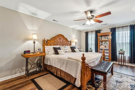 5220 Bridge Pointe Drive Clemmons NC 27012