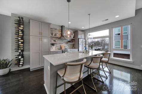 107 W Poindexter Drive Charlotte NC 28203