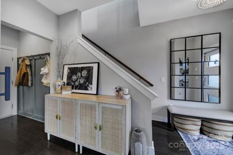 107 W Poindexter Drive Charlotte NC 28203