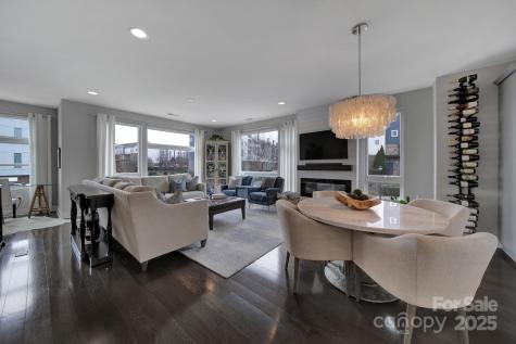 107 W Poindexter Drive Charlotte NC 28203